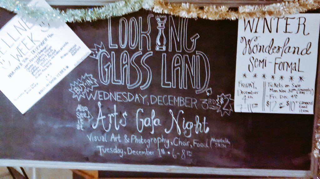 RobertaLP4's tweet photo. Awesome evening  @StTSecondary Arts Gala tonight! #Lookingglassland #STCSSArts #ALCDSB https://t.co/oLRH2Oc350