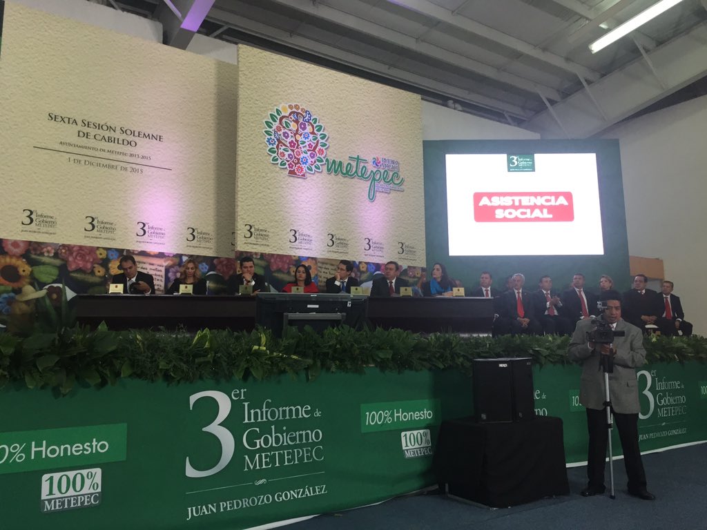 DavidLopezDLC's tweet photo. Felicito al Presidente @j_pedrozo y a todo el Ayuntamiento de Metepec por rendir su 3er Informe de Gobierno https://t.co/BLcn5iH8tU