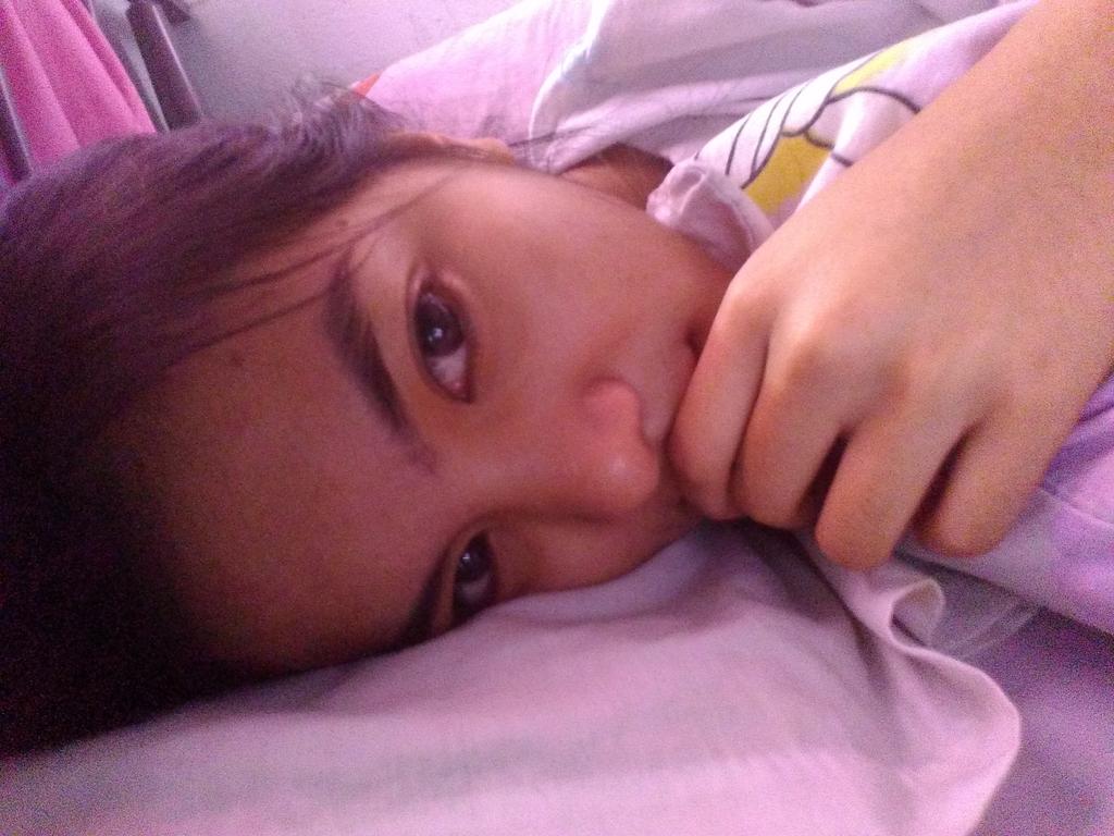 ToniiiFernandez's tweet image. Exam @ 12noon but I&apos;m still in bed reviewing nothing for the finals. #programmingpamore