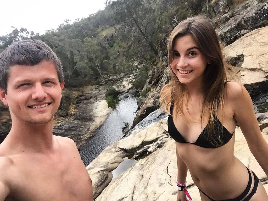 2DrinkingGames's tweet photo. Exploring Woolshed falls &amp; enjoying the peace &amp; quiet 🌿💦🏞 now off to the city for some much needed music 🎶🌆📢 #natur… https://t.co/gjq1xYfmQC