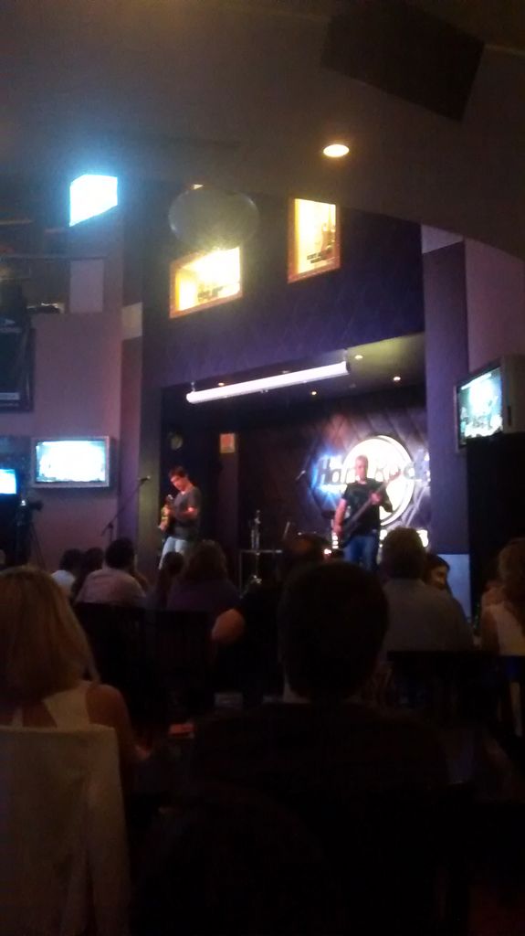 Estudioindex's tweet photo. #CROMO en @HardRockCafeBA Grososssss https://t.co/gHN8sycsDP