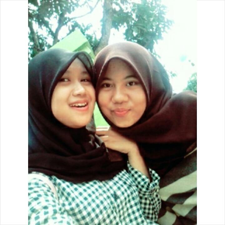 anitakeysani's tweet photo. Latepost! Last sunday w/airani #weekend #cibiuk #happy #ngalayyy =)) https://t.co/KFDUt8YHdA