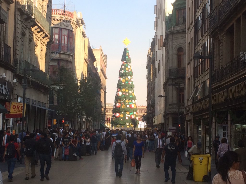 GedFeltham's tweet photo. Try something like this at @CieloBlancoUK next year. This one won't blow away!! #mexicocity #godhelpmeoutwithdan https://t.co/T7z0393xdO