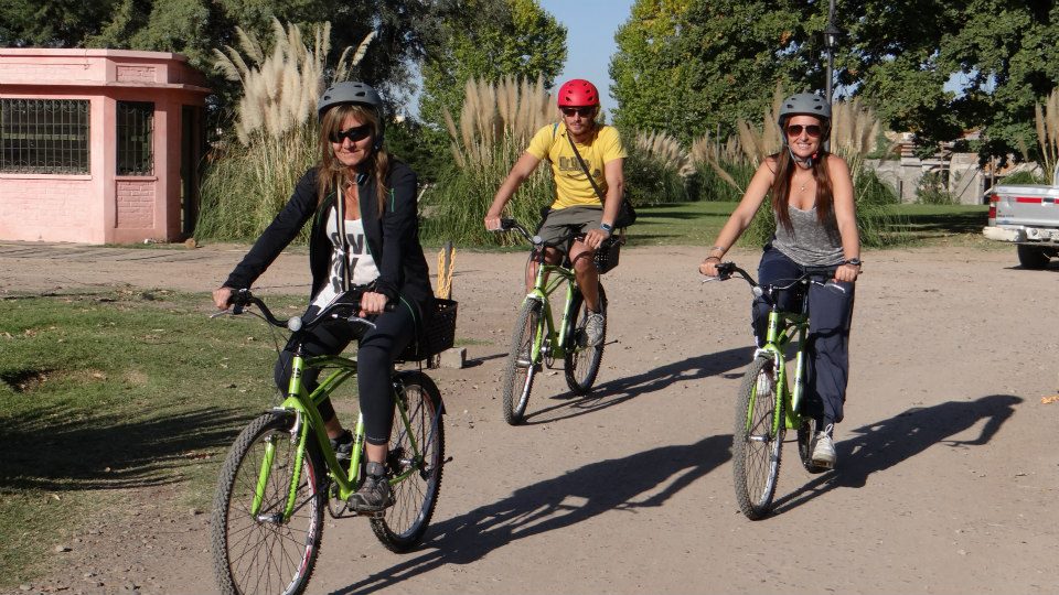 get_south's tweet photo. #Mendoza: discounts https://t.co/CEA6NcE9gC for accommodation, #rafting, wine tours &amp; excursions, restaurants, ... https://t.co/B1z3zHLIfm