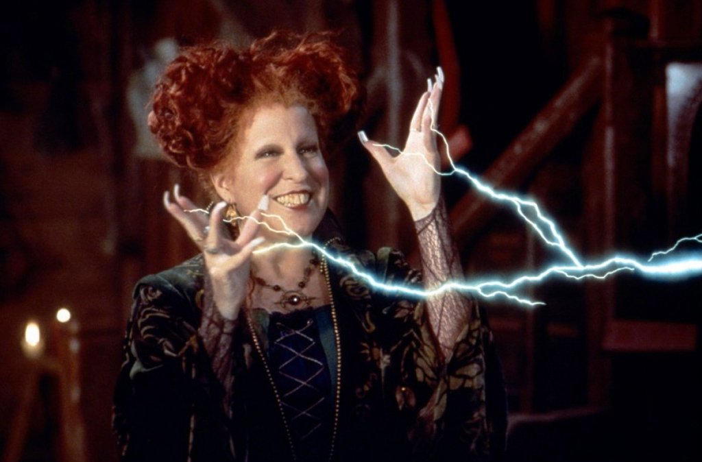 Brokehorrorfan : Happy 70th birthday to Bette Midler (Hocus Pocus, The Stepford Wives): 