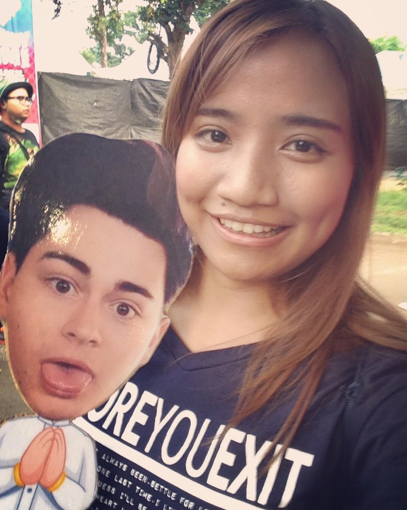 TExiters's tweet photo. @RileyMcDonough I'm so glad to met you at #MKLFest Love you so much https://t.co/OGVRwtMIFw