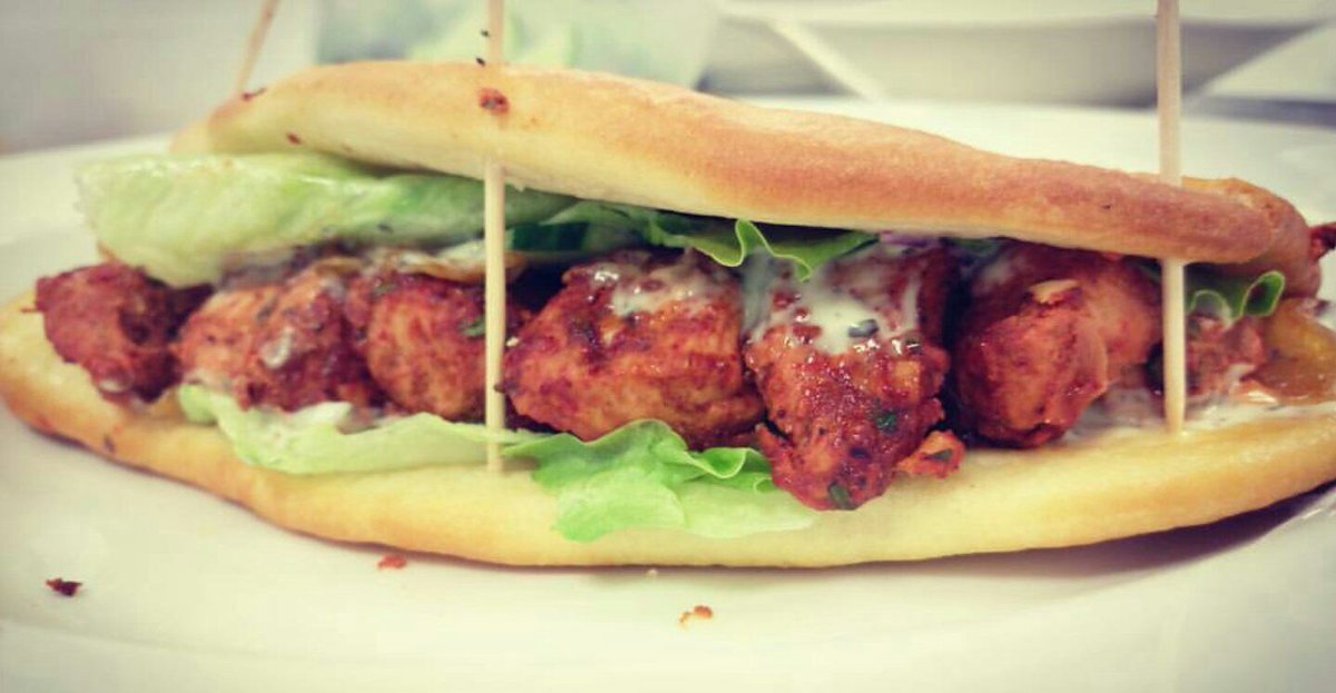 illusion_fusion's tweet photo. Pita tikka made from scratch!  @illusion_fusion #fusion #MMU https://t.co/dntuICXgfU