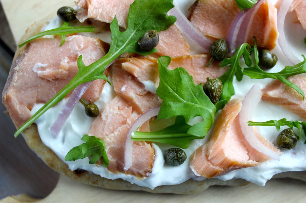twintastes's tweet photo. @BostonSmokedFsh #smokedsalmon atop #flatbread #ontheblog @boston_public https://t.co/8hCMaZYhhE