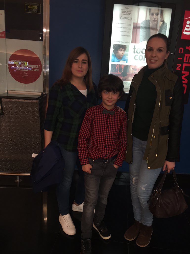 taniamaky's tweet photo. Preestreno de @TechoyComida https://t.co/1Oaxl4gulL