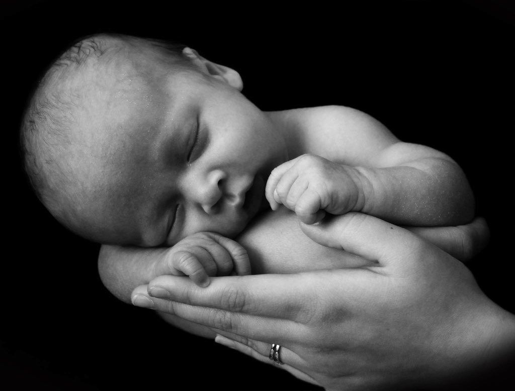 LorenbethPhotog's tweet photo. Latest images from my family/baby shoot. 👨‍👩‍👧 #photography #photobabies #christmasbaby #winterbaby #familyportraits https://t.co/JfKFULSqDb