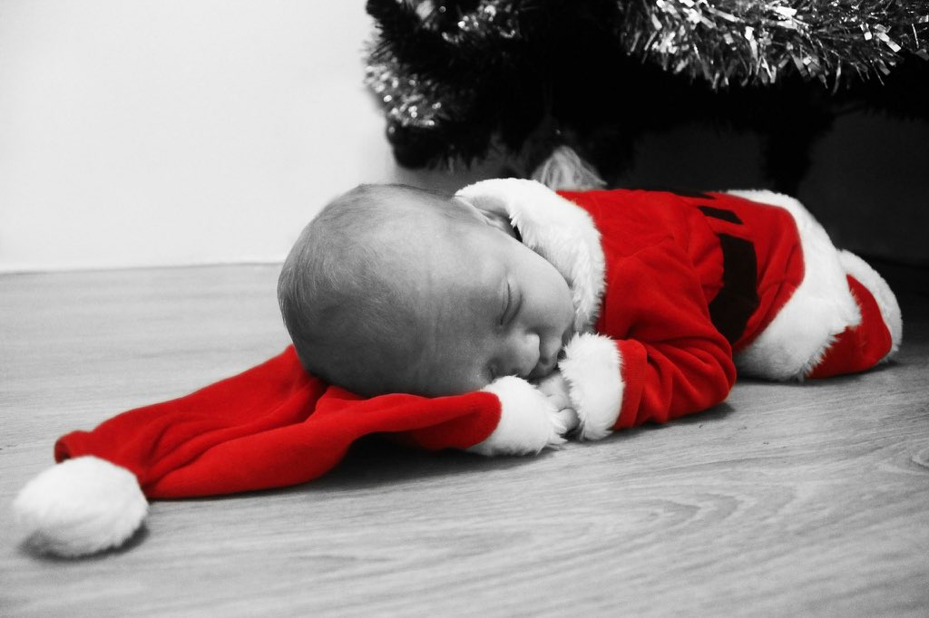 LorenbethPhotog's tweet photo. Latest images from my family/baby shoot. 👨‍👩‍👧 #photography #photobabies #christmasbaby #winterbaby #familyportraits https://t.co/JfKFULSqDb