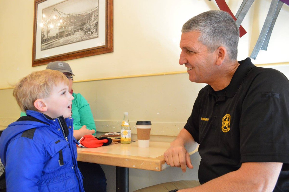 NapaCountyGov's tweet photo. @CountyofNapa Sheriff's Office hosted #CoffeewithaCop at #BellaBakery - thanks #CalistogaPD https://t.co/6e7TDpmfcQ https://t.co/4cPzWfZNrB