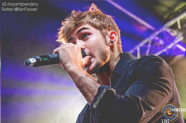 itsashleexo's tweet photo. @coleIM5 hey please look at this love you https://t.co/XDWKNnNsIN