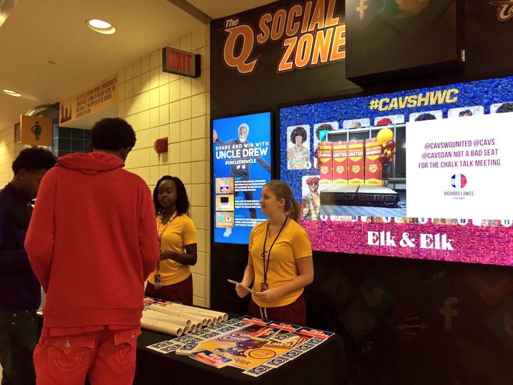cavs's tweet photo. Here for #CavsWizards? Check out the Social Zone by Sec 123/124 for free @Pepsi #UncleDrewCLE stickers!
#CavsHWC https://t.co/6YL50Ufjxb