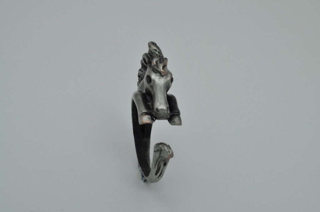 ZoboStyle's tweet photo. In love with these animal rings from @ZoboStyle 😍 https://t.co/JziF4ffIUh