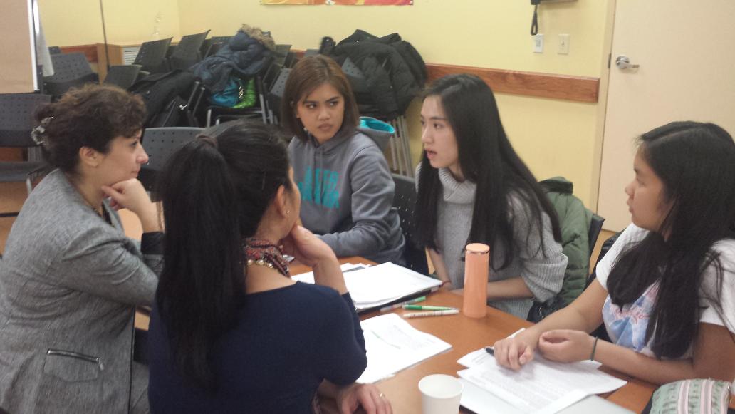 clinkmentoring's tweet photo. staff from @unitedwaytyr volunteer to mentor youth on #nextgenResume @glennewald @CultureLinkTO #GivingTuesday https://t.co/dLOz5xqRQh
