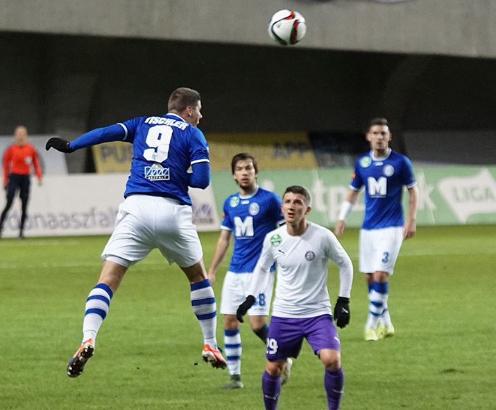 Bardhi looks on
