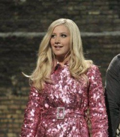 rafaella tweet media