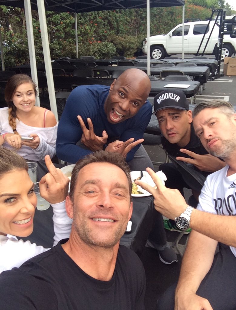 randyhetrick's tweet image. Everything&apos;s better in a group, even eating lunch. Check out tonight&apos;s #SweatInc featuring group exercises! #TRX