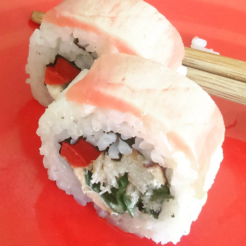 mikasushi7's tweet photo. con éste calorcito nada mejor que unos rolls de @Mikasushi7 si nos pruebas no nos cambias. https://t.co/Lef4gdj1uW