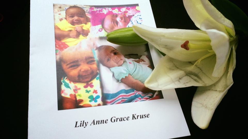 NatiGirlGang's tweet photo. @ErinJRose11 @DonnieWahlberg @aprilmjohnson83 #TWUGS for #LilyAnne https://t.co/KgMUJ97qxc