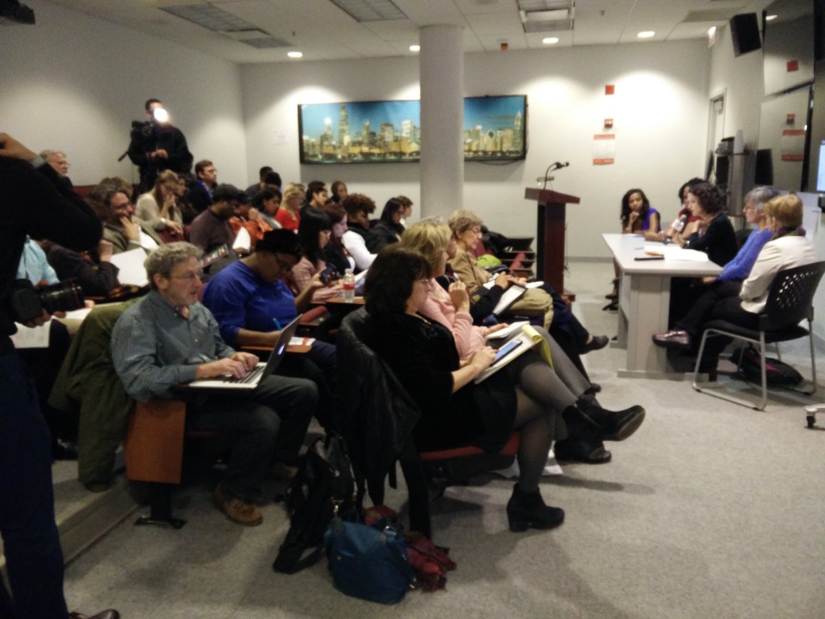 sup__sal's tweet photo. Room full of journalists and housing advocates. #ChicagoIssues #housing https://t.co/mJajsj9WF2