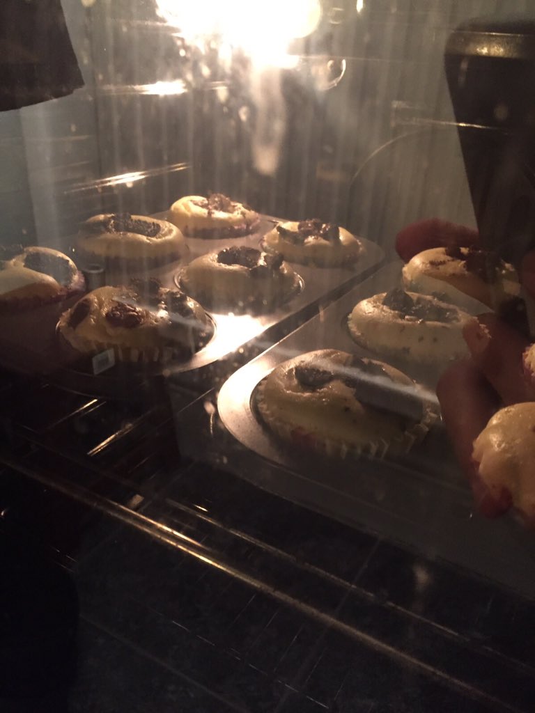 Eventive2015's tweet photo. The team have also been busy in the kitchen getting ready for cake sale @UoLondonSC all proceeds for @TeenageCancer https://t.co/bsg317yWSg