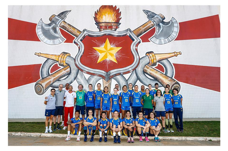 dois_min's tweet photo. Tudo que você precisava saber nesta reportagem especial sobre o Mundial #DIN2015 https://t.co/V6YQyN9nol https://t.co/12IJBJusPm
