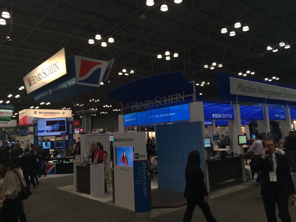 drmarleneshaw's tweet photo. @HenrySchein set-up at the NY Dental Meeting is like a continent; booths galore @gnydm     @HScheinDental #dentist https://t.co/agJmtSqYWJ