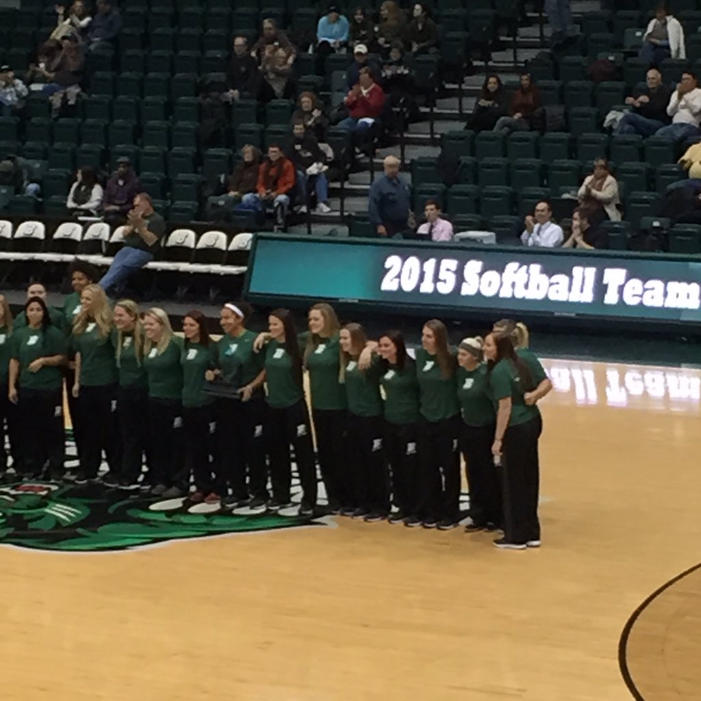 danmanjohnst's tweet photo. @BinghamtonSB recognized for 2015 @AmericaEast champions and @NCAA Regional qualifiers! #BingPride #DapOn #RoarKitty https://t.co/7Ix5tjIlwa