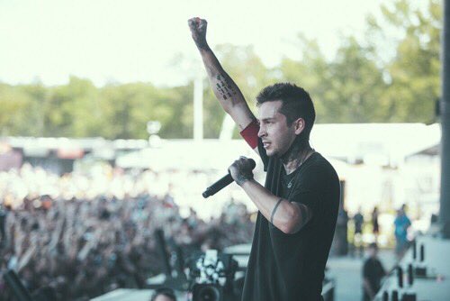 Happy birthday Tyler Joseph. Thanks for always making me smile with your music. 