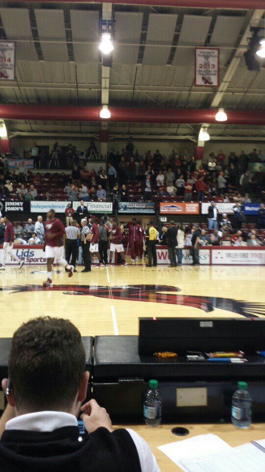 Barnabys_WC's tweet photo. SJU vs Nova. (@ Hagan Arena - @saintjosephs in Philadelphia, PA) https://t.co/1q1yaylcIp https://t.co/KNZn1BGOYC