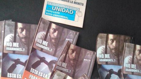 ElNacionalWeb's tweet photo. La imagen de Leopoldo López en la campaña de Min-Unidad    https://t.co/6g4HRk28Oq  https://t.co/bJSZQ7sqpA