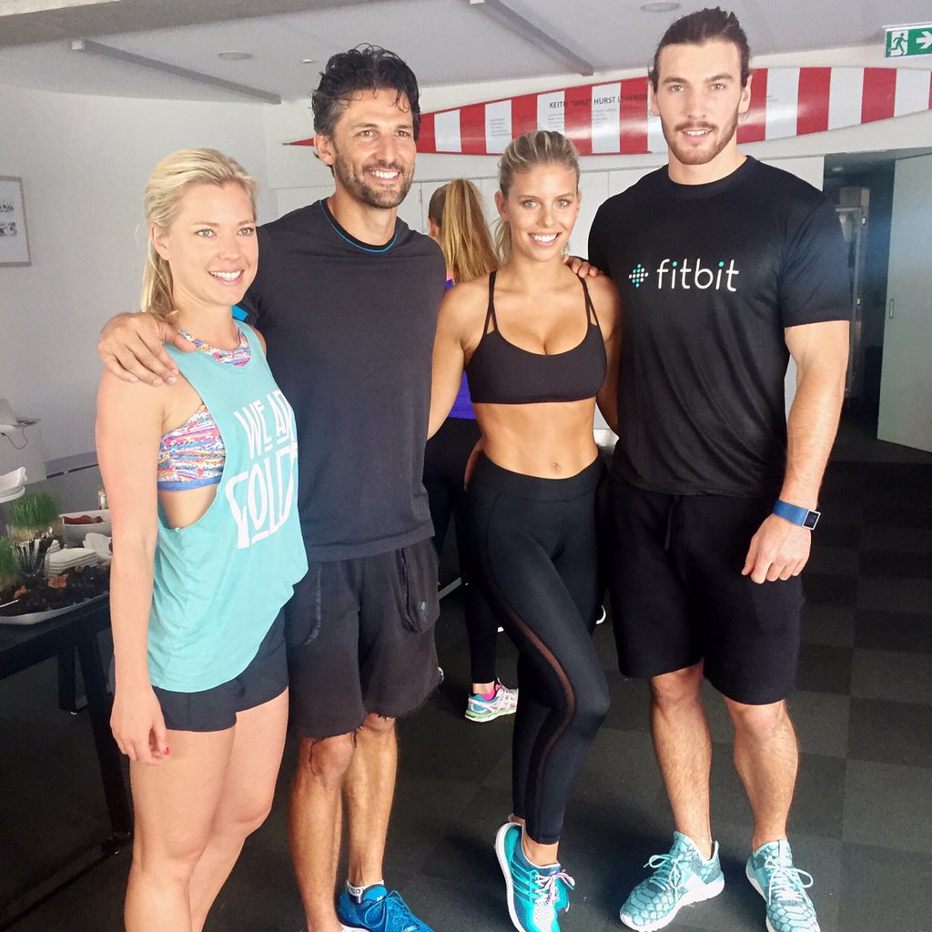 MrTimRobards's tweet photo. Mornin with @Tashoakley causing the glutes to burn... Next time I'll put you thru a #TRM session! #therobardsmethod https://t.co/5eoYurddCQ