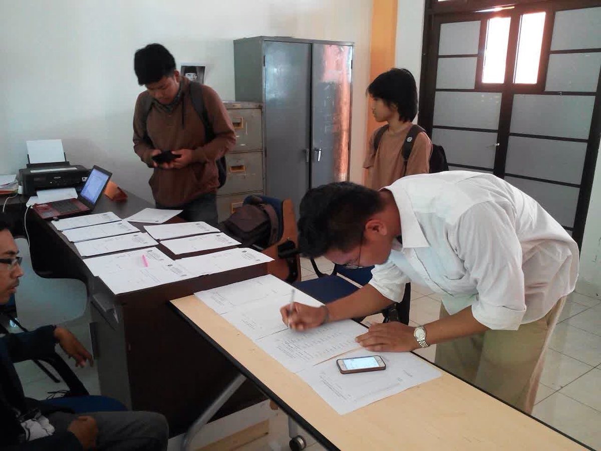 ocfisipundip15 tweet media