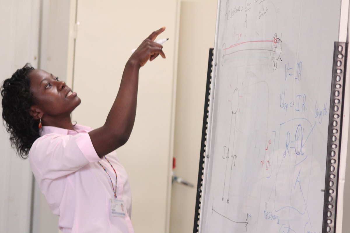 wisee_015's tweet photo. Teddy Nalubega a Trainer at the WISEE Training, explains on the resistance #WISEE https://t.co/F5UOtZStOK
