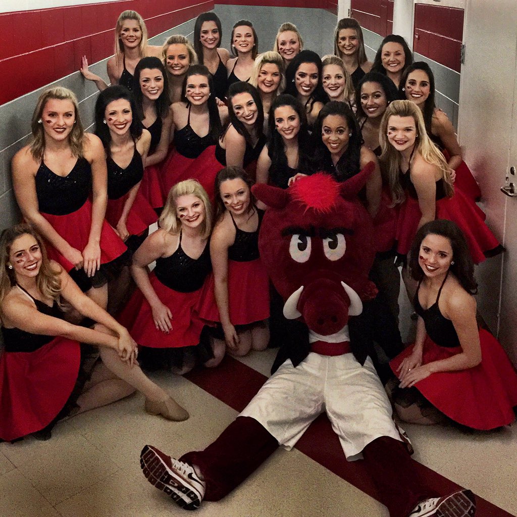 RazorbackSpirit's tweet photo. #RazorbackPom and #BigRed performed at tonight's @razorbackmbb Game-GO HOGS! https://t.co/co38MifQf0