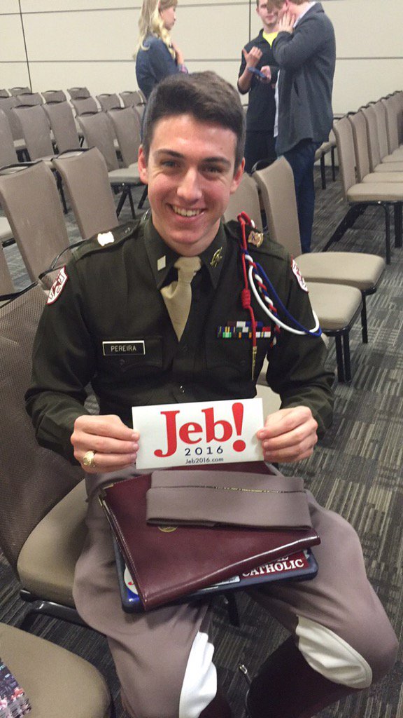 AggiesForJeb's tweet photo. Spotted at @tamuCR meeting tonight: #AllInForJeb #MissionNEXT https://t.co/yJvWGDvYnj
