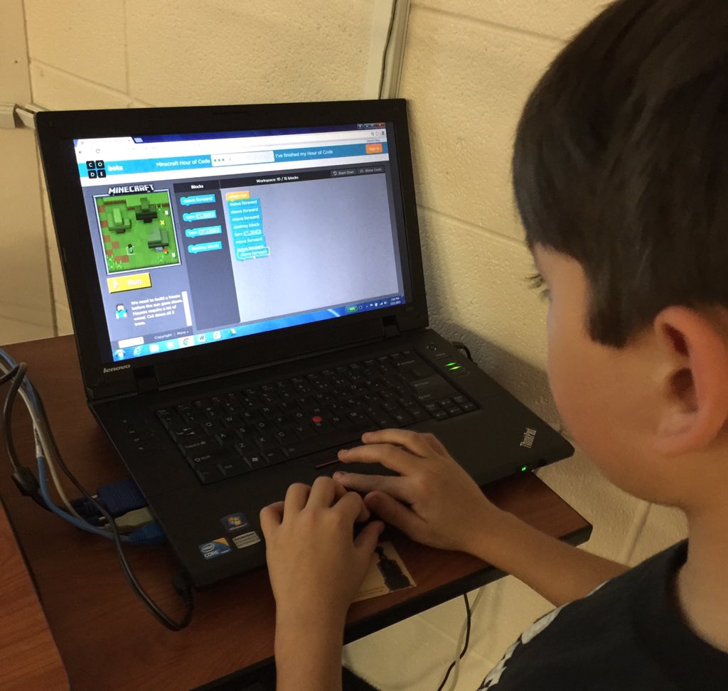 MTCESLibrary's tweet image. Jump start #HourOfCode #Minecraft @MtCarmelElem #writingcode for the 1st time #blockly #LibraryTuesday