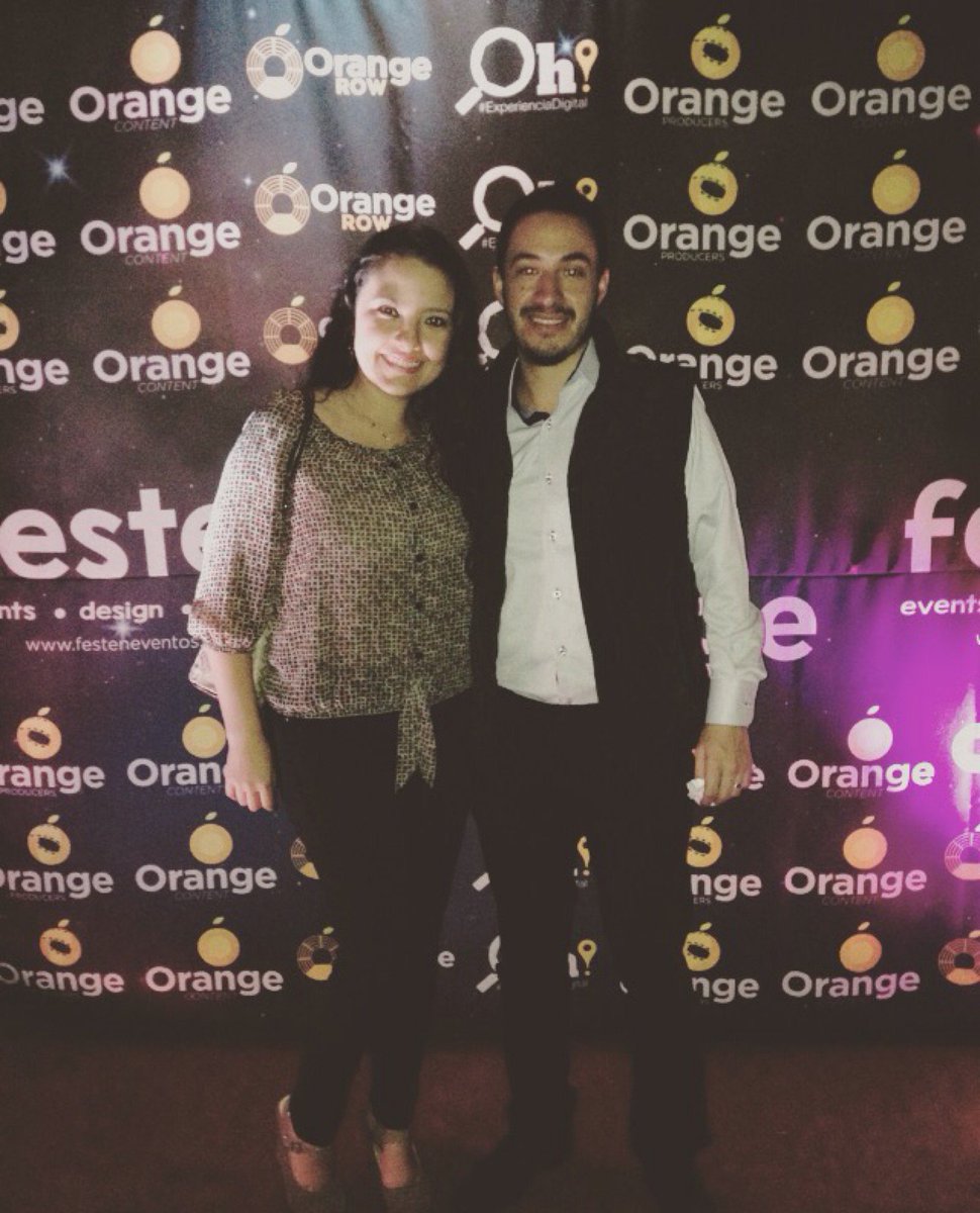 Omartz_VB's tweet photo. #orangepresenta fiesta de fin de año (at @BroadwayPolanco in Mexico City, Federal District) https://t.co/p6VY334Cf8 https://t.co/vqVzscbZPB