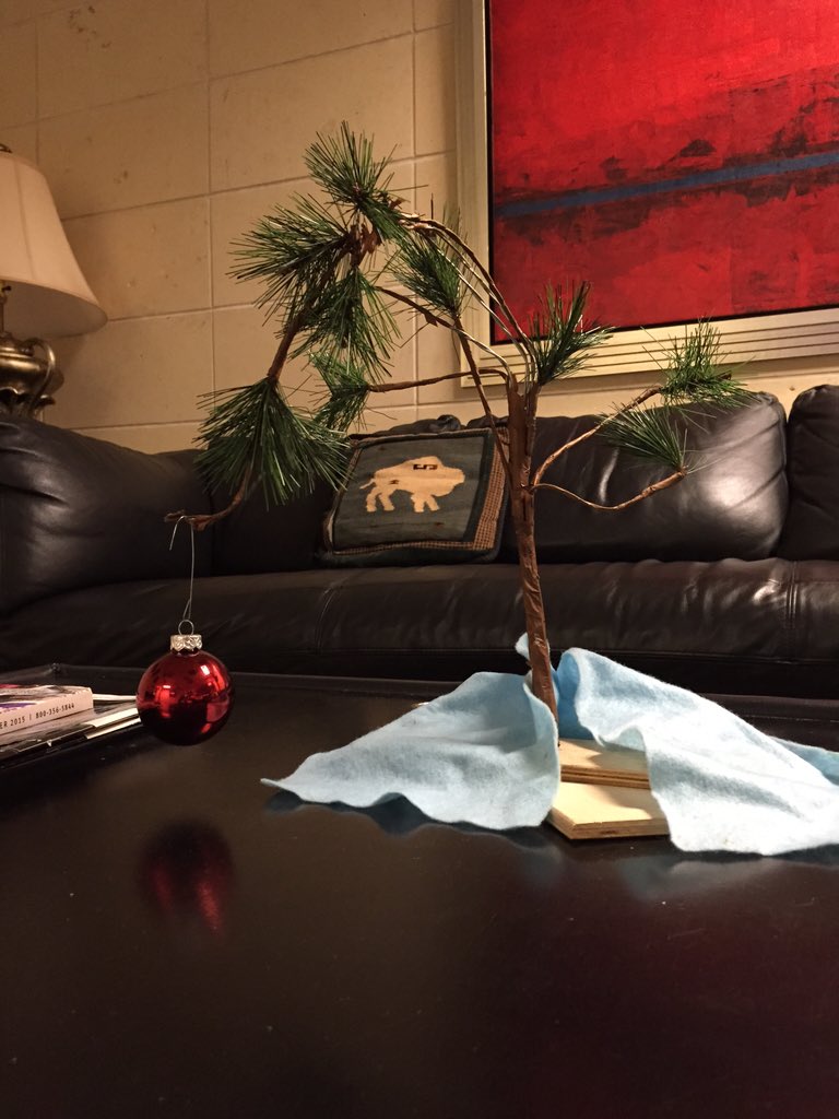 PMnTheAM's tweet photo. Which XMAS tree is more #rockin ? Vote 4 your fav @rockin2thenight @PMnTheAM and @gd8bbox and tune to @kwtsradio now https://t.co/9hzy6rcLiT