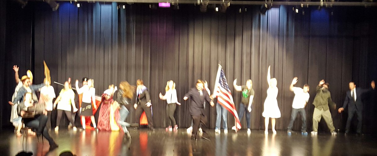 BarbourKelli's tweet photo. A great performance by Model UN tonight! Billy Joel would be proud! #worldevents #WeDidntStartTheFire #lipsync2015 https://t.co/eOkWLgGAKE