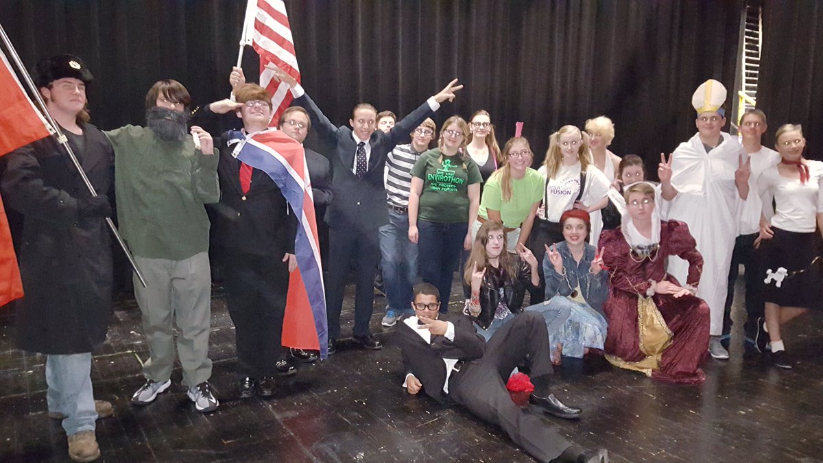 BarbourKelli's tweet photo. 2nd place for this group! ♡ #mun #lipsync2015 https://t.co/ZgZXeYi176