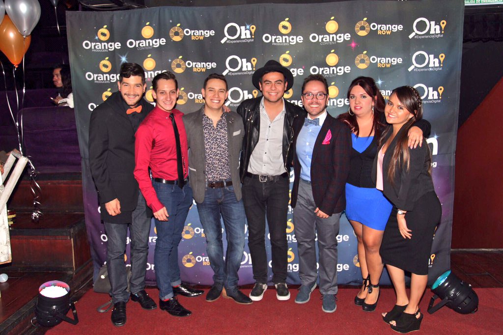 EduardoNaranjo's tweet photo. Compartir los sueños los hace más grandes... #OrangePresenta https://t.co/fDmoiKBSpO