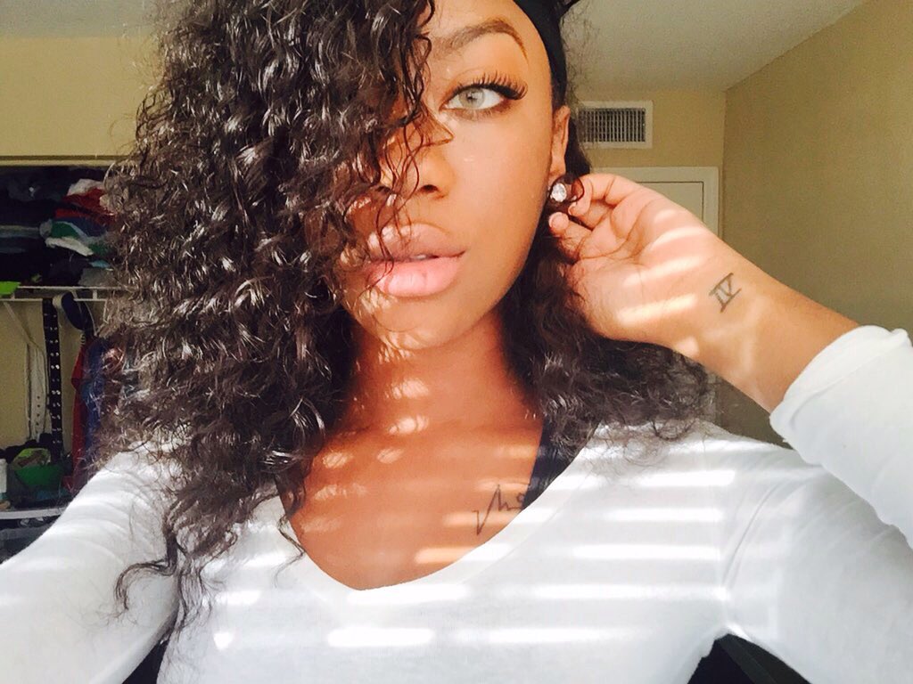 afrobeauties's tweet photo. Let's all wish this beauty a happy belated 😍🎉 💜😘@RoyaSue https://t.co/lBoIPjmYlf
