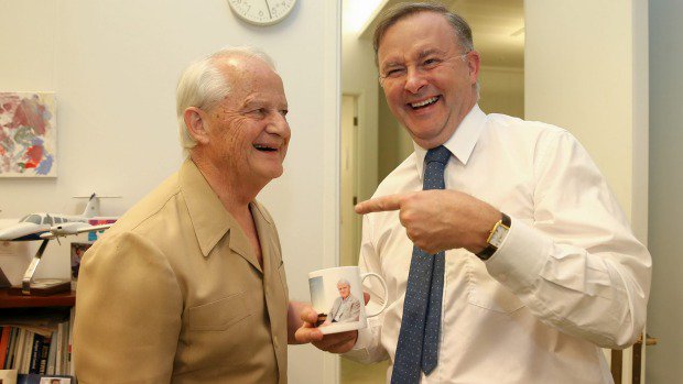 Politics_SMHAGE's tweet photo. Philip Ruddock rocks a safari suit for charity https://t.co/TRm3XkACat #auspol https://t.co/dpjPHE6nS4