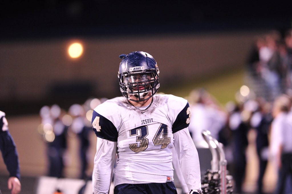 CoachBHickman's tweet photo. DE Ryan Brooks Sr.- 9-6A Defensive M.V.P./ 1st Team All District https://t.co/RKf57jOxSa