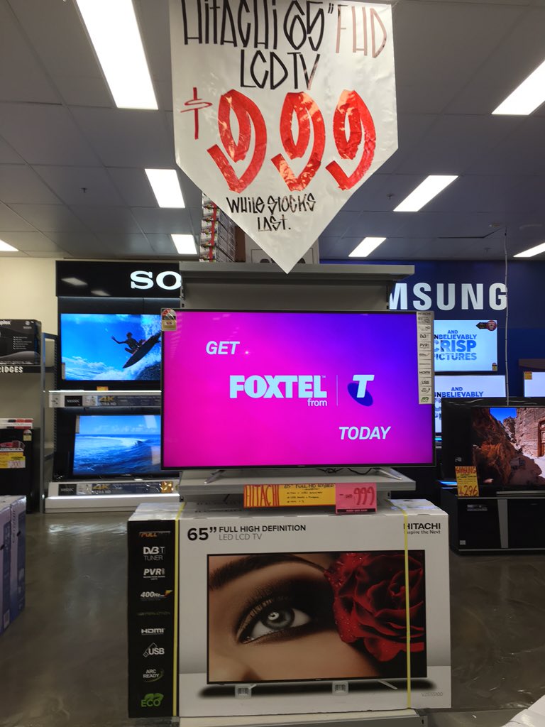 JBColonnades's tweet photo. #WickedWednesday @JBColonnades @jbhifi 65" #Hitachi 100Hz LED TV for $999! $500 off! Open til 9pm tonight. #Woohoo https://t.co/Pp2dPtucrA