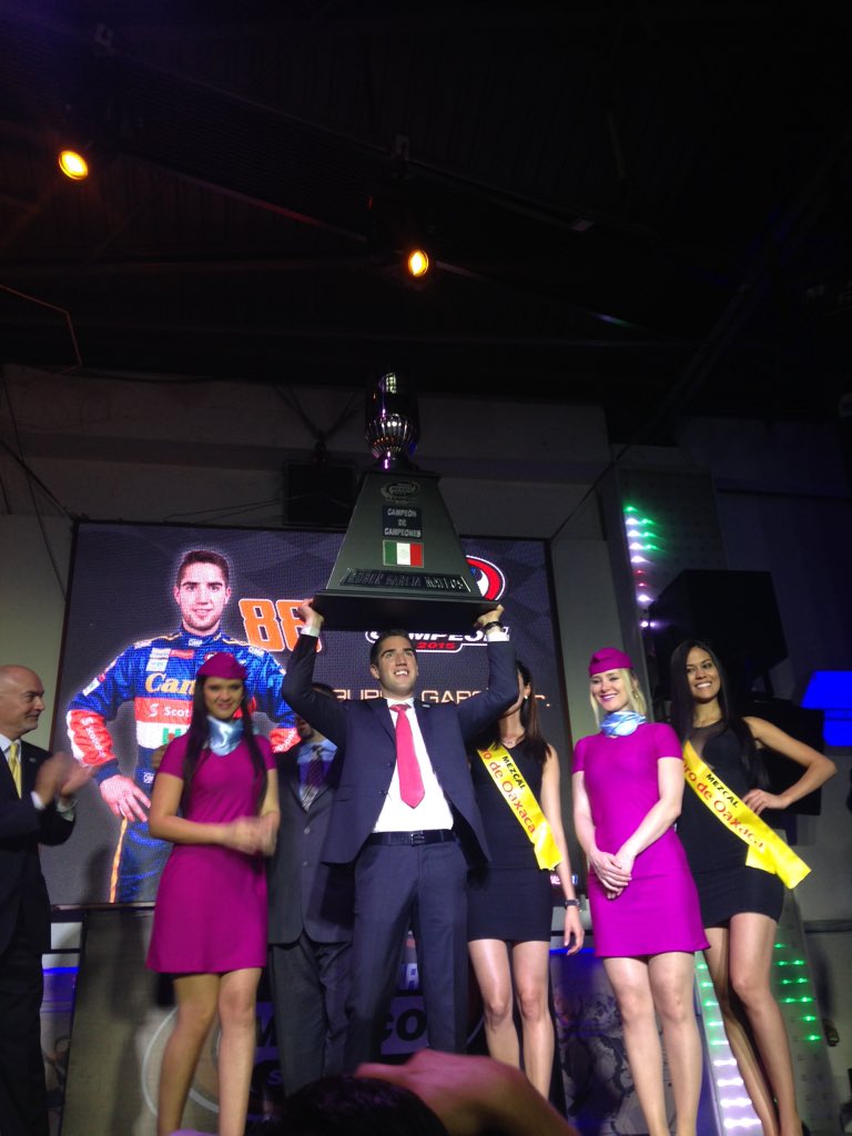 AlasCarreras's tweet photo. Campeón 2015 de @NASCARmxOficial #NMSxFS3 @rubengarcia4 https://t.co/U86FLkIUzh