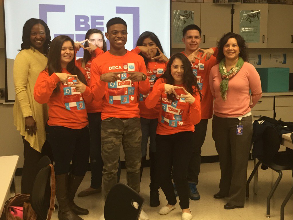sghsdeca's tweet photo. Our Administrators love DECA!! https://t.co/SVWEdf5DUL